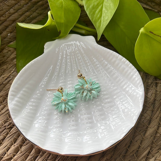 Floral Fantasy Daisy Dangles - Mint Green