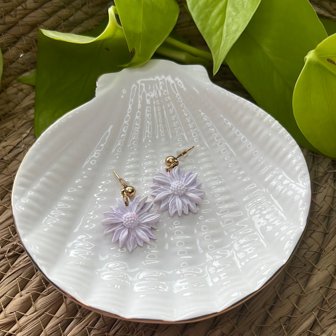 Floral Fantasy Daisy Dangles - Lavender