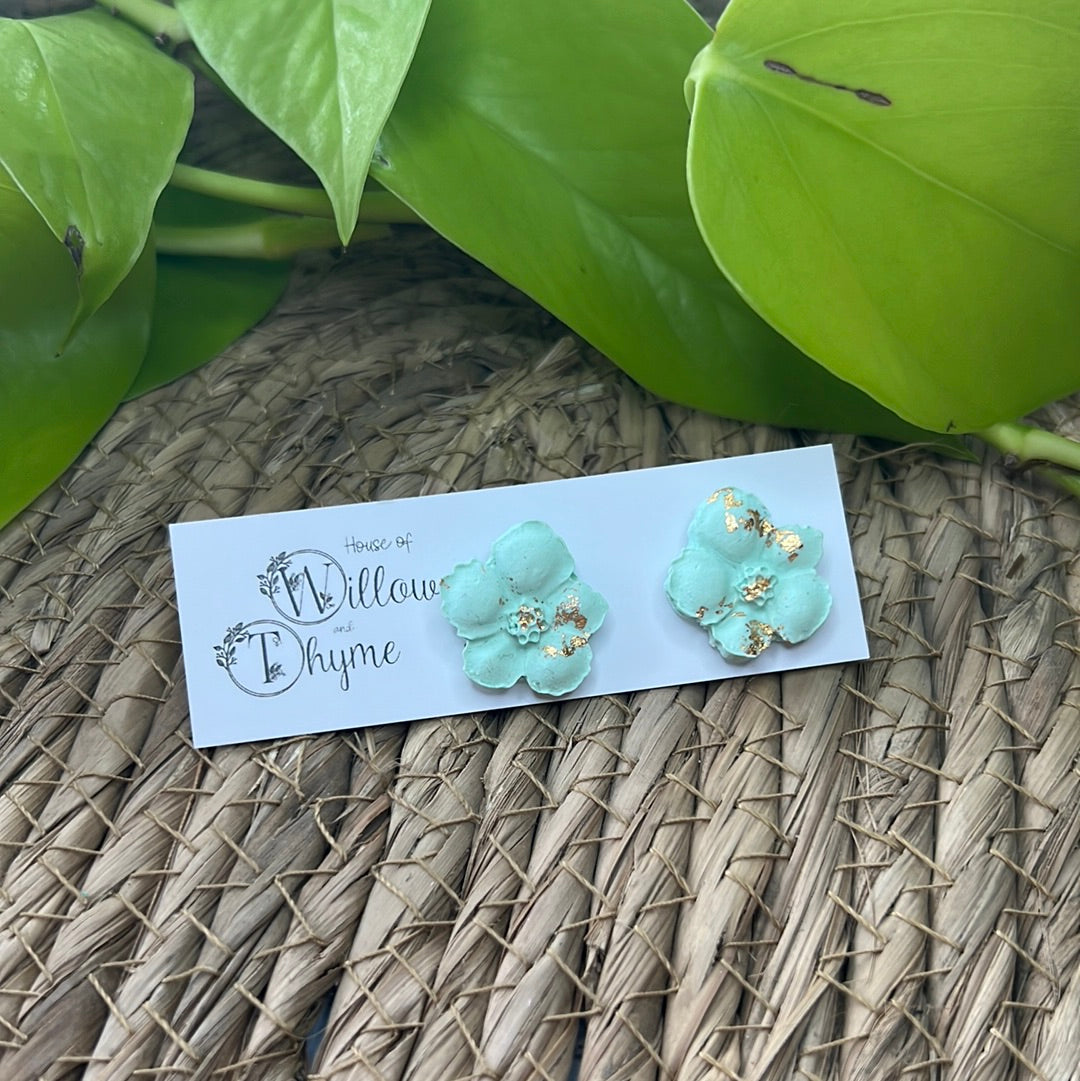 Floral Fantasy Pansy Studs - Mint Green