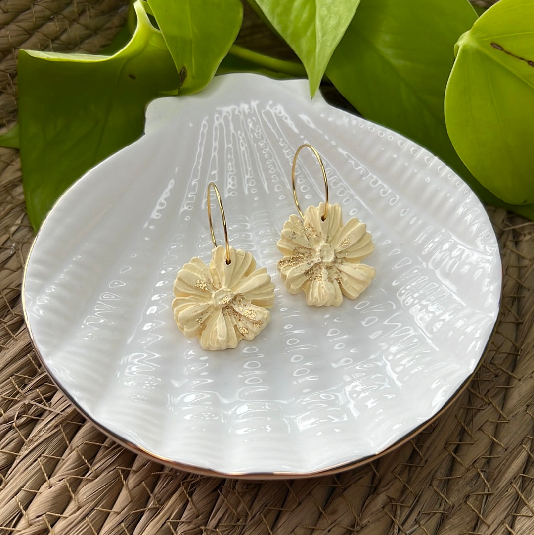 Chrysanthemum Hoops